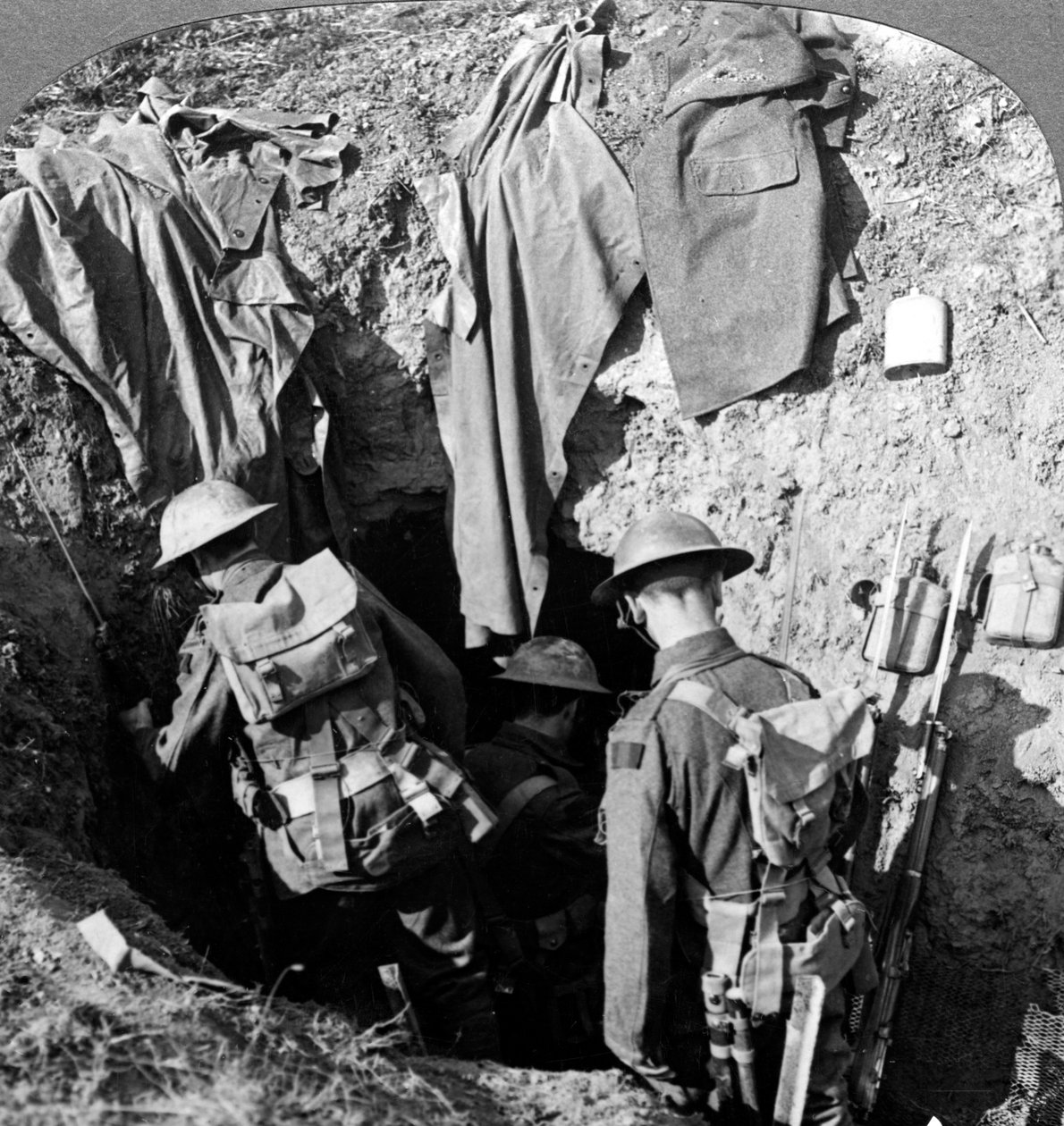 Tysk dugout fanget i fremrykningen ved Bapaume, Frankrig, Første Verdenskrig, 1914-1918. af Realistic Travels Publishers