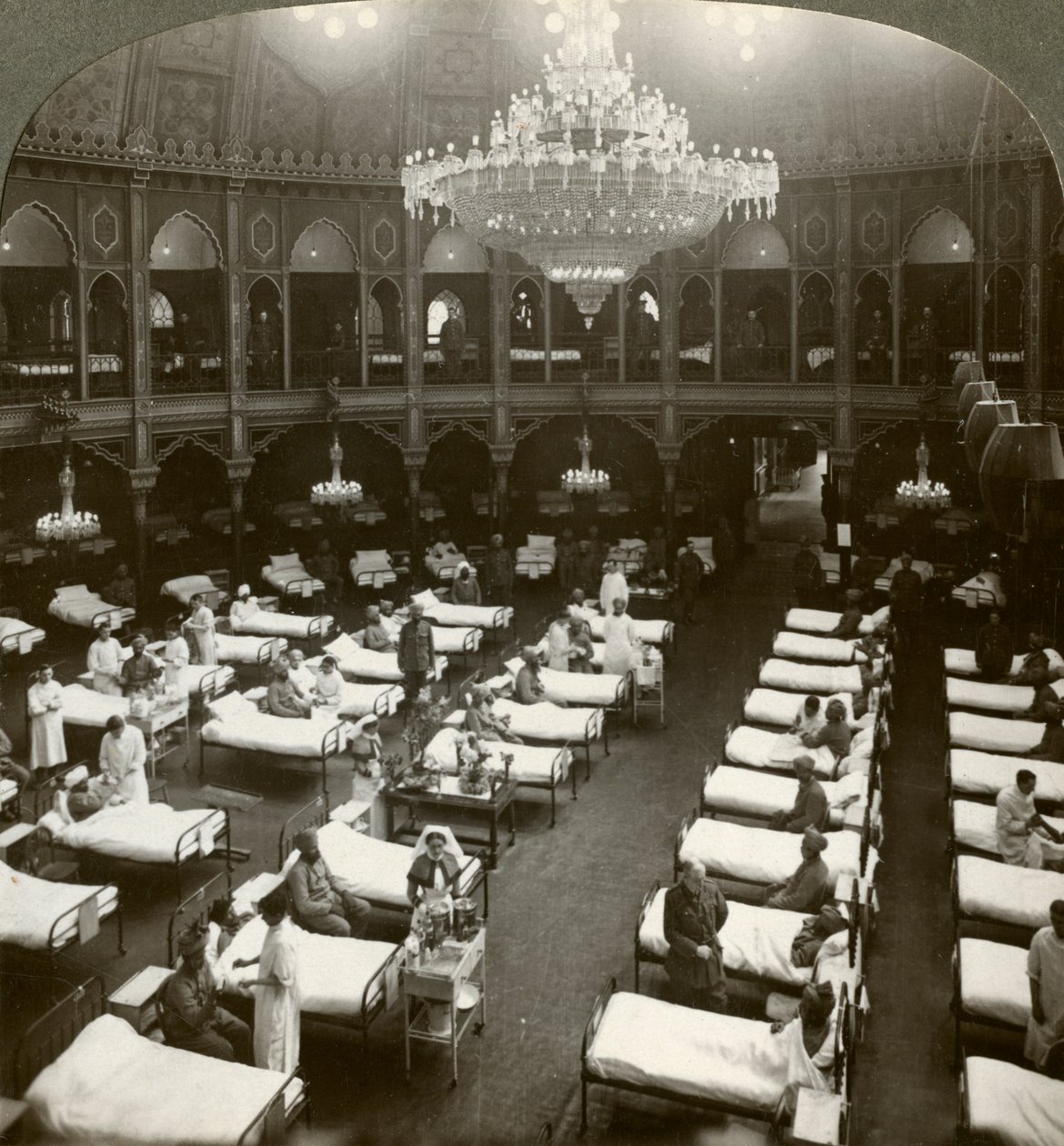 Interiør af det commodious hospital i Brighton, Sussex, Første Verdenskrig, 1914-1918. af Realistic Travels Publishers