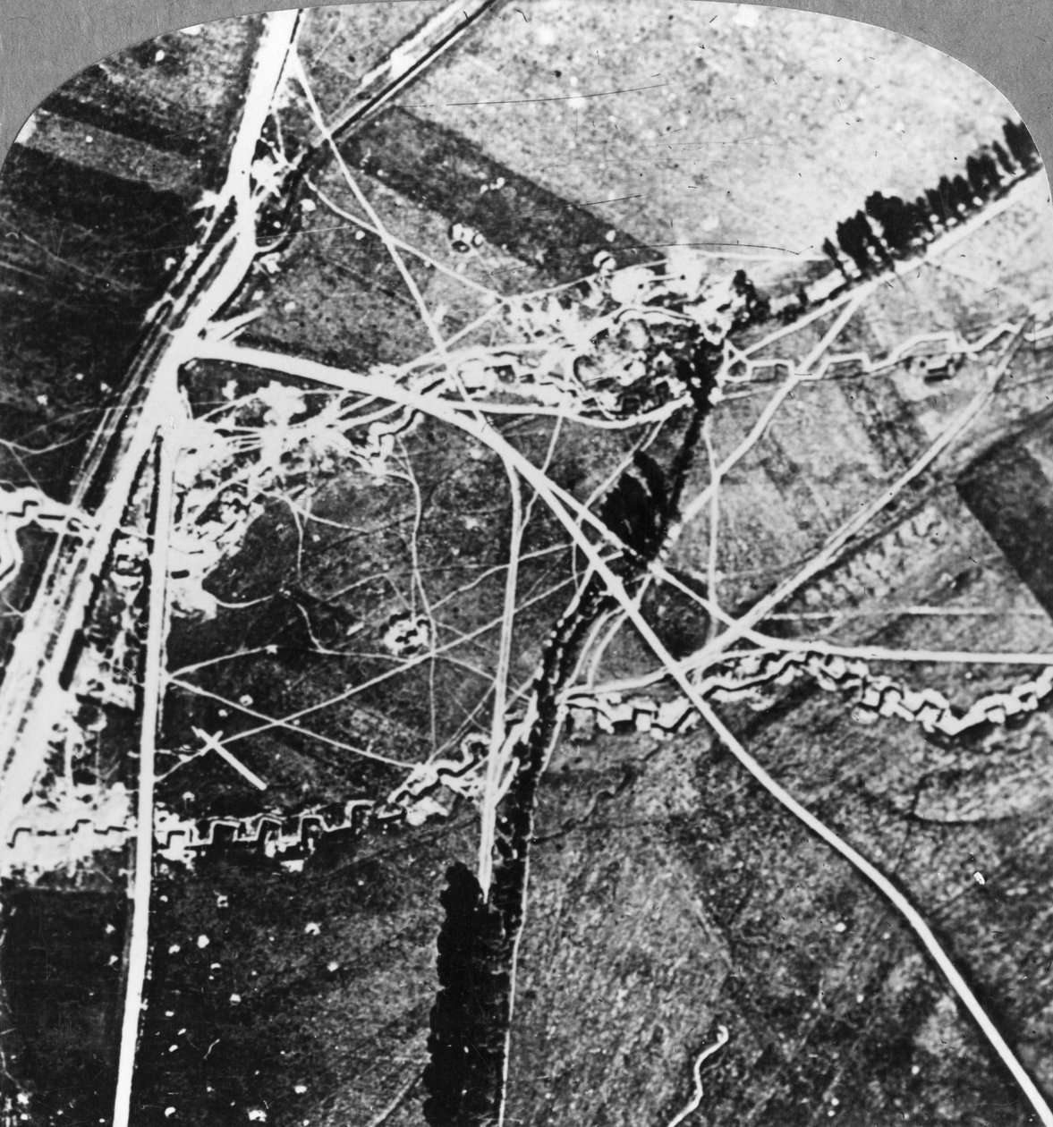 Hindenburglinjen fra 8000 fod, Frankrig, Første Verdenskrig, c1916-c1918 af Realistic Travels Publishers