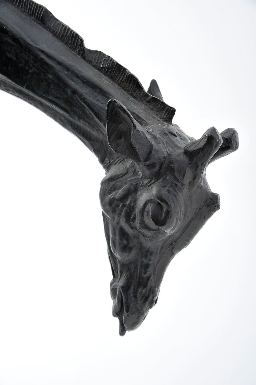 Stor giraf med sænket hoved, modelleret 1909-10, støbt før 1913 (bronze) (se også 3084917-43) af Rembrandt Bugatti