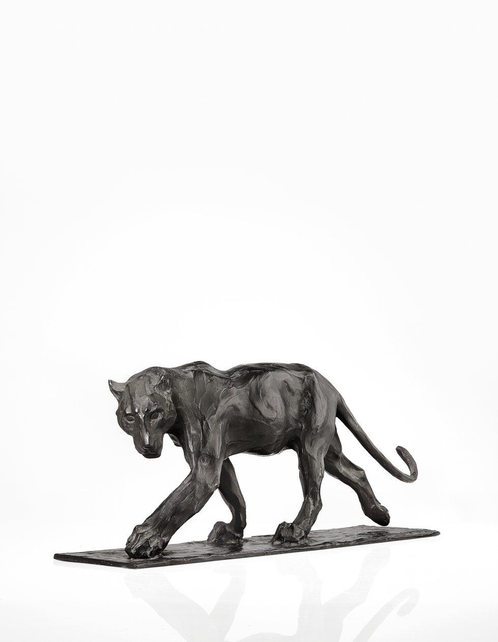 Panther walking, bagben hævet, ca. 1904 (patineret bronze) af Rembrandt Bugatti