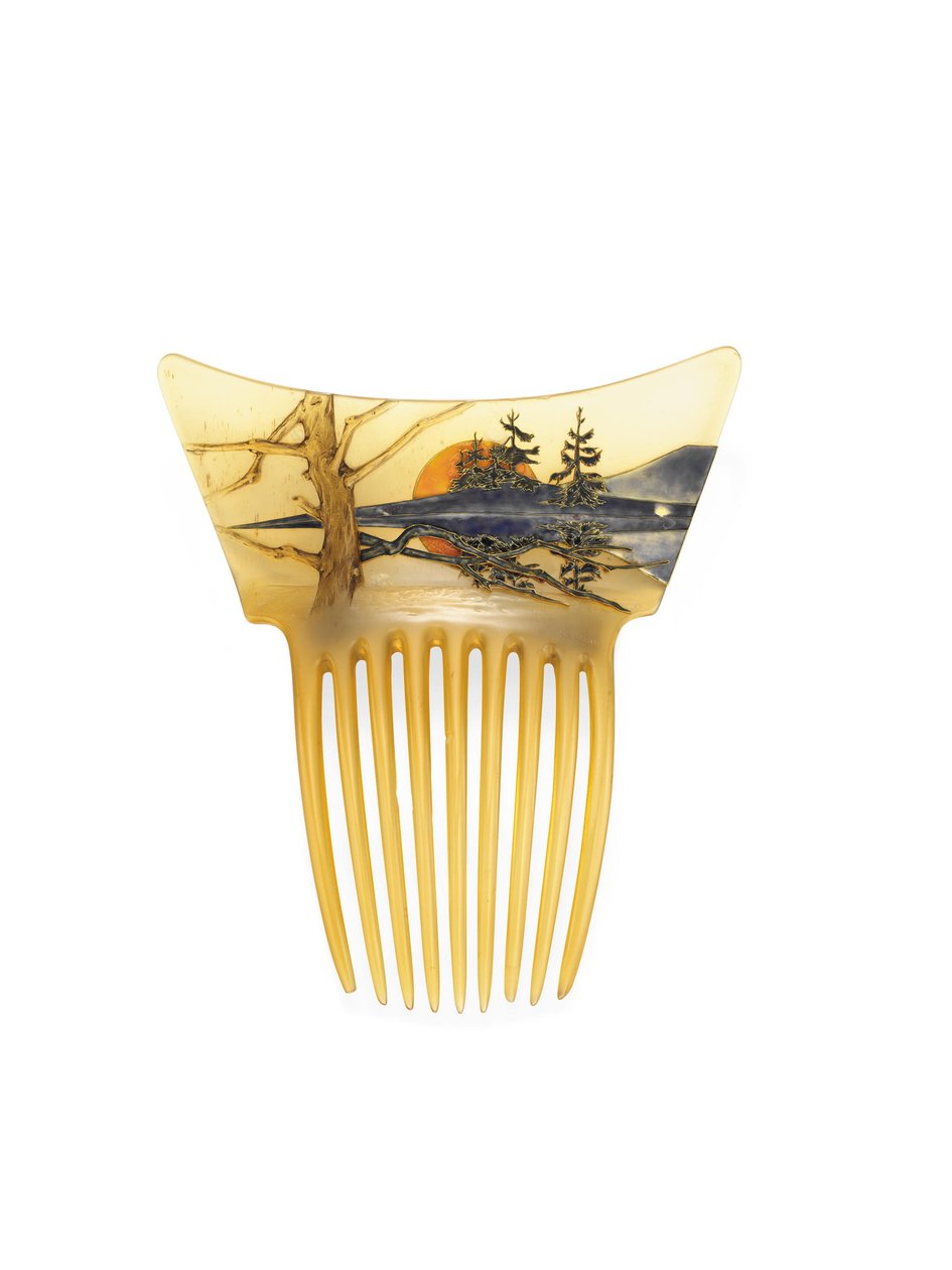 Art Nouveau hårkam, ca. 1900 (horn og emalje) af Rene Jules Lalique