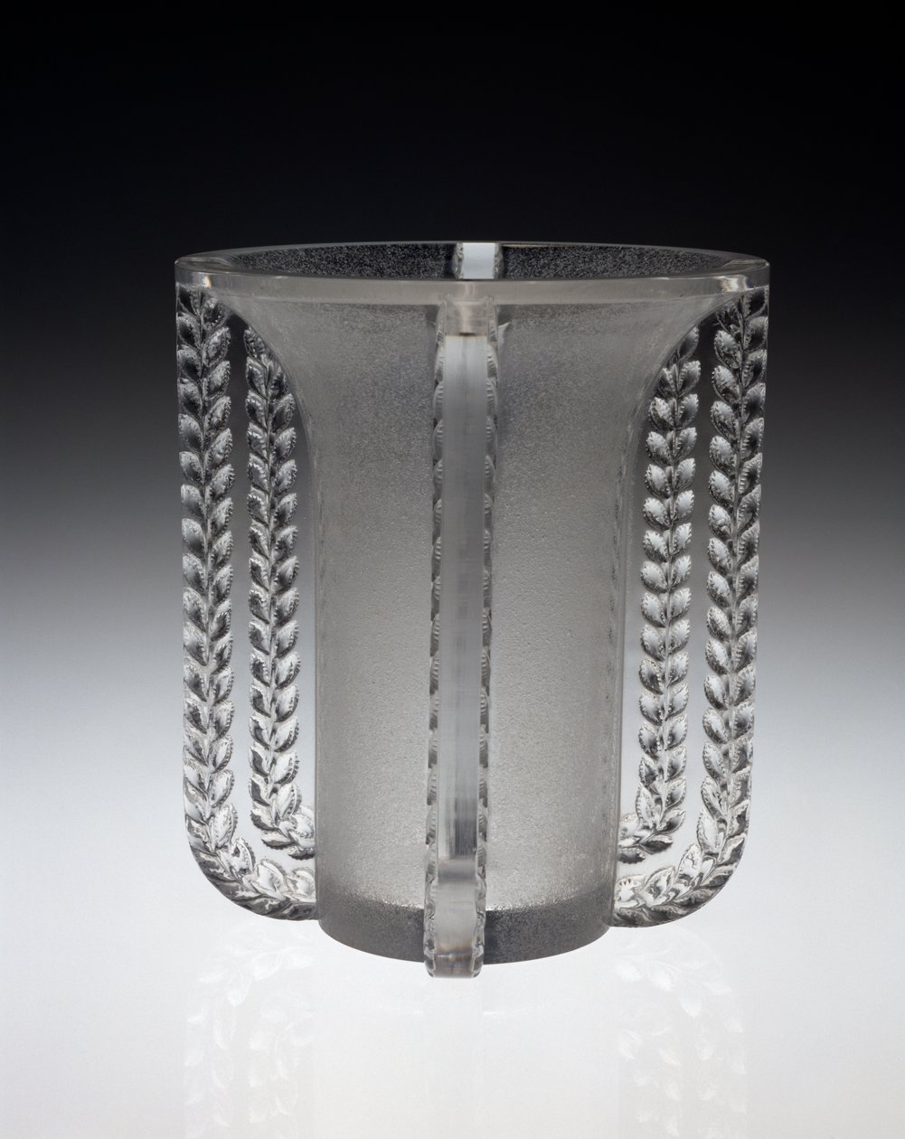 Vase "Marignane", designet 11. maj af Rene Jules Lalique