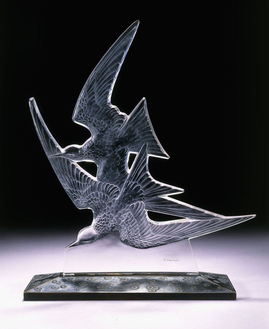 Svaler nr. 1107 af Rene Jules Lalique