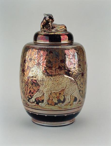 Lustre vase og låg, Pilkington Royal Lancastrian af Richard Joyce