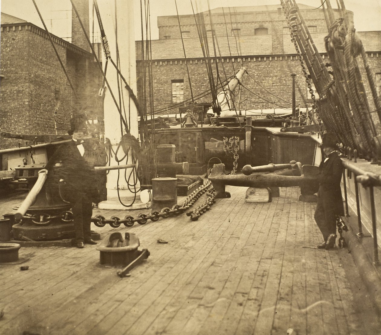 Brunel om bord på Aphrodita, Liverpool af Robert Howlett