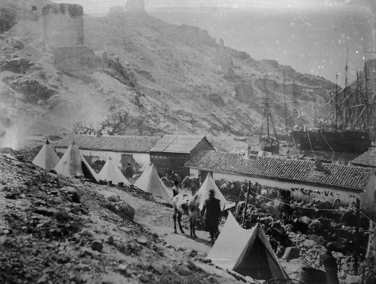 Havnen i Balaklava under Krimkrigen, ca. 1855 af Roger Fenton