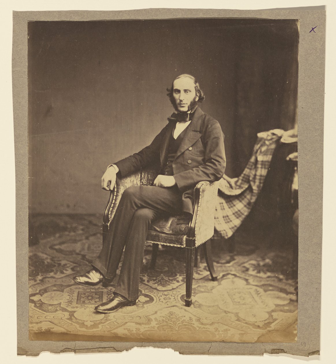 [Portræt af en siddende mand] af Roger Fenton