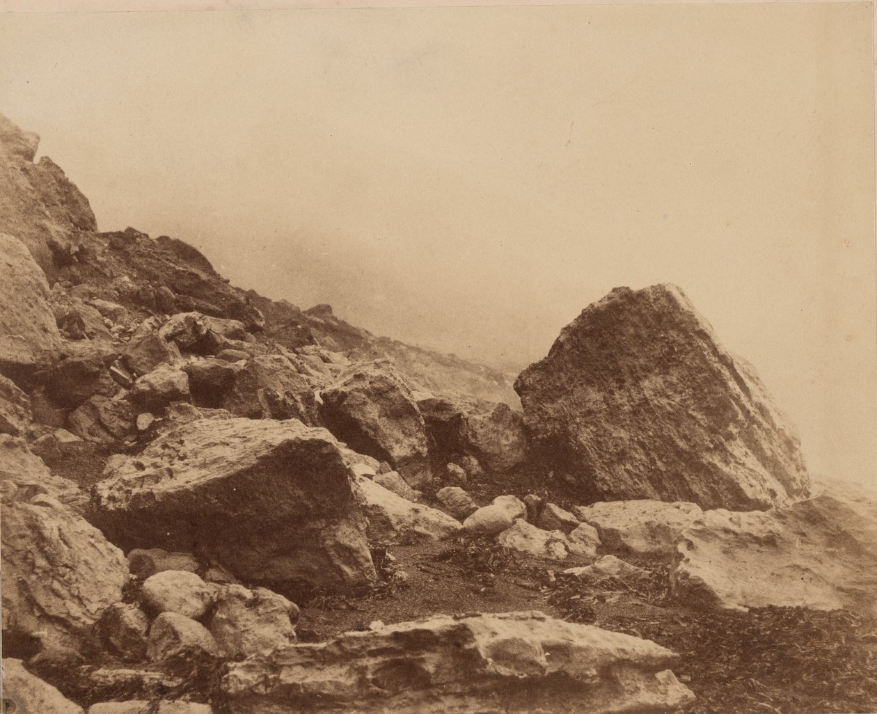 Rocken End i en storm, Isle of Wight, ca. 1853 (foto) af Roger Fenton