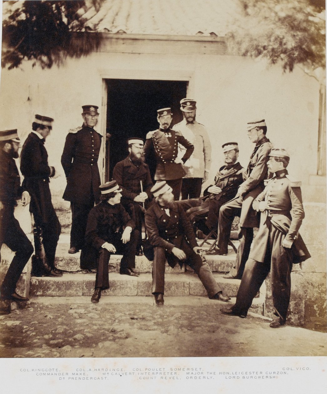 Staben ved hovedkvarteret, fra et album med 52 fotografier forbundet med Krimkrigen, 1855 af Roger Fenton