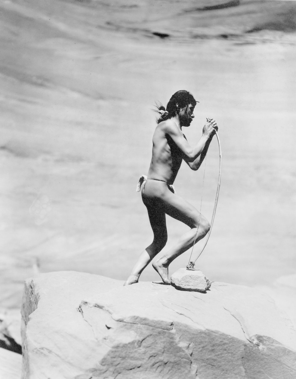 Navajo Indian Stringing the Bow, C.1913 (B/W Photo) af Roland W. Reed