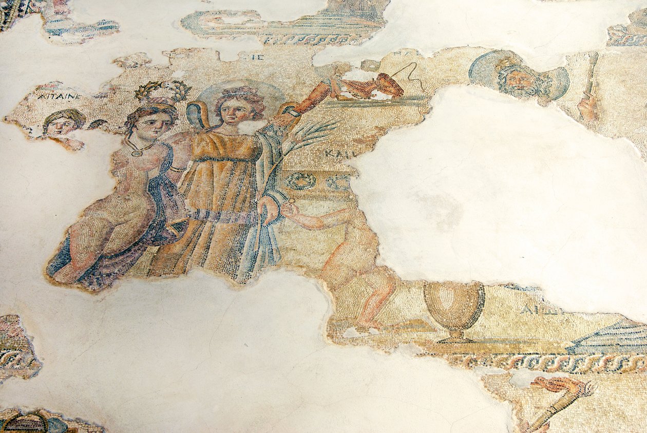 En skønhedskonkurrence mellem Cassiopeia og Nereids bedømt af Aion, House of Aion, Paphos, Cypern (mosaik) af Roman