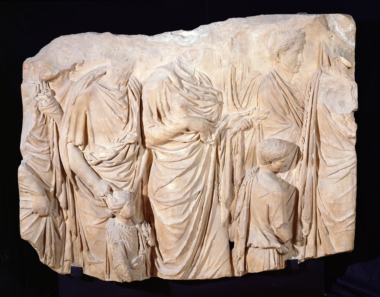 Ara Pacis Augustae, Fragment of a Procession Scene, 13-9 f.Kr. (marmor) af Roman