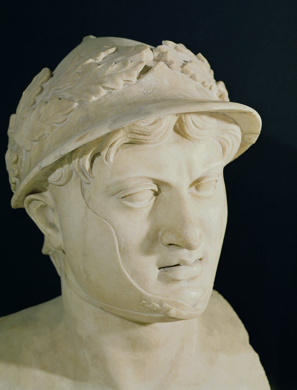 Buste af Pyrrhus (312-272 f.Kr.) (marmor) (detaljer) af Roman