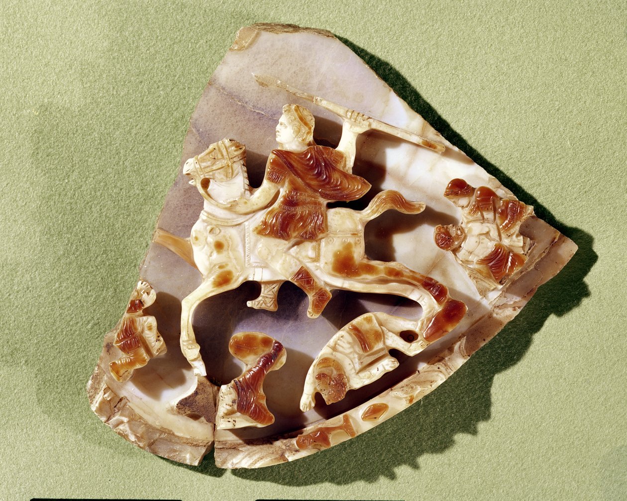 Cameo, der skildrer en triumferende kejser, der tramper barbarer, fra Kusadek (sardonyx) af Roman