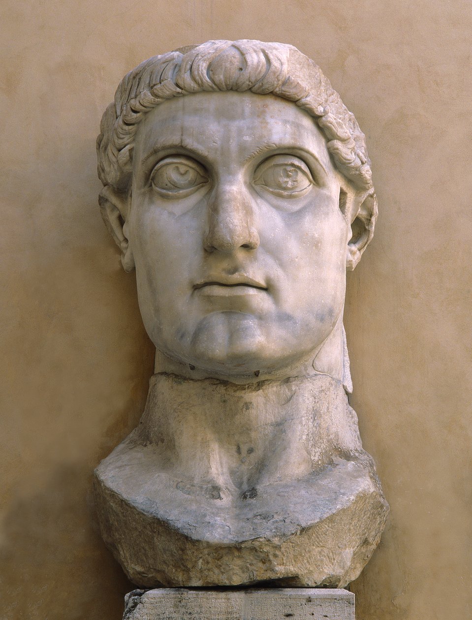 Kolossal leder af Konstantin den Store (marmor) af Roman