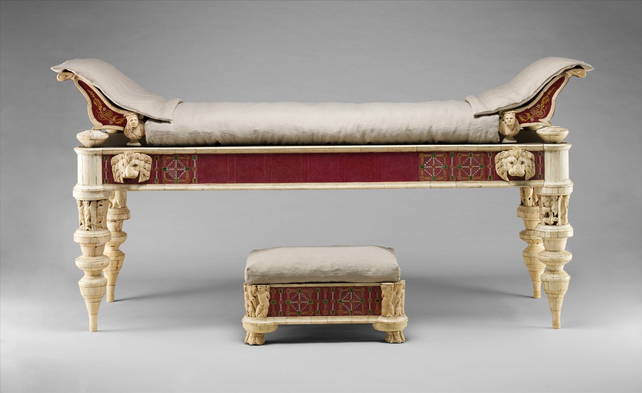 Sofa og fodskammel med udskæringer af ben og glasindlæg, ca. 100 e.Kr. (træ, ben og glas) af Roman