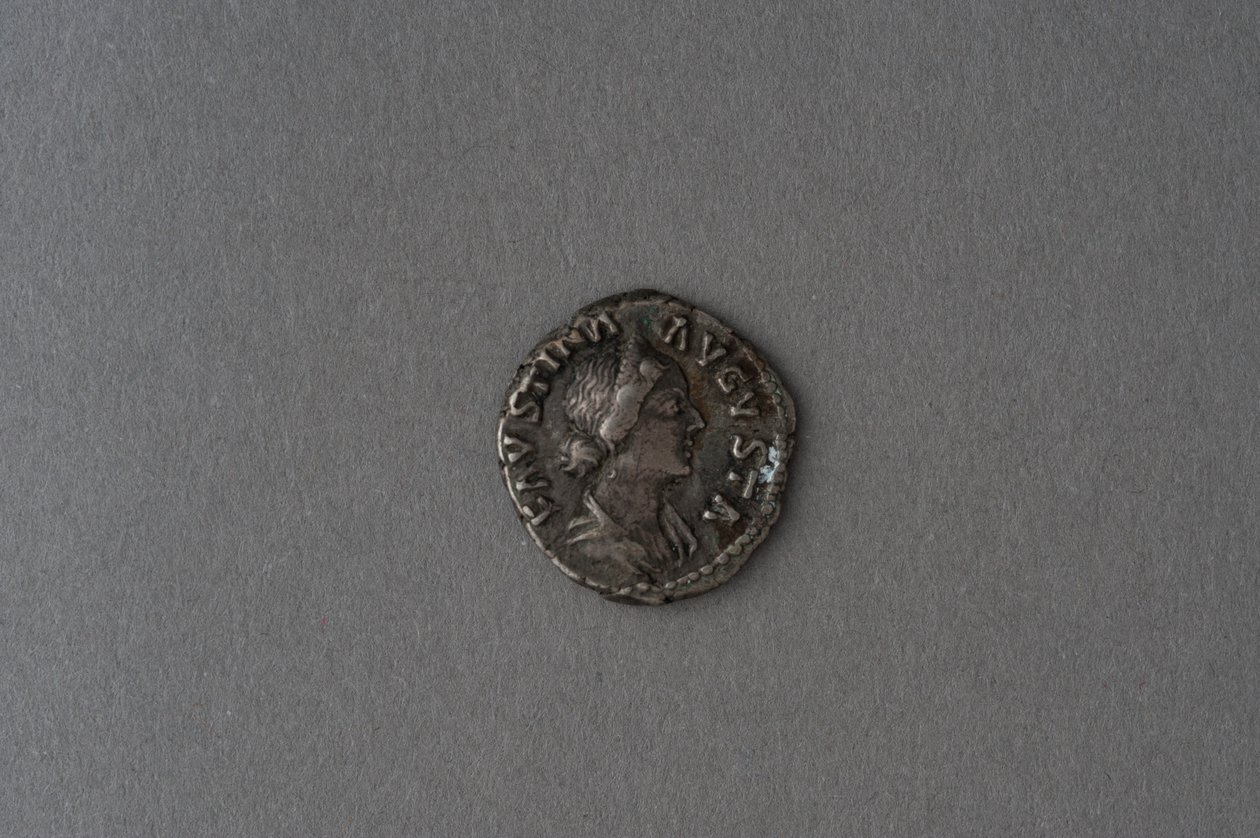 Denarius af Faustina (sølv) af Roman