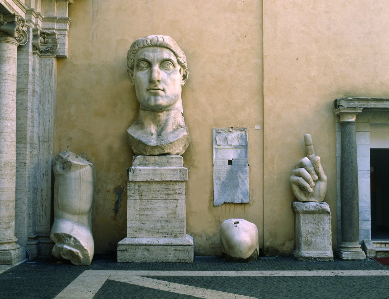 Fragmenter fra en kolossal statue af Konstantin den Store (marmor) af Roman