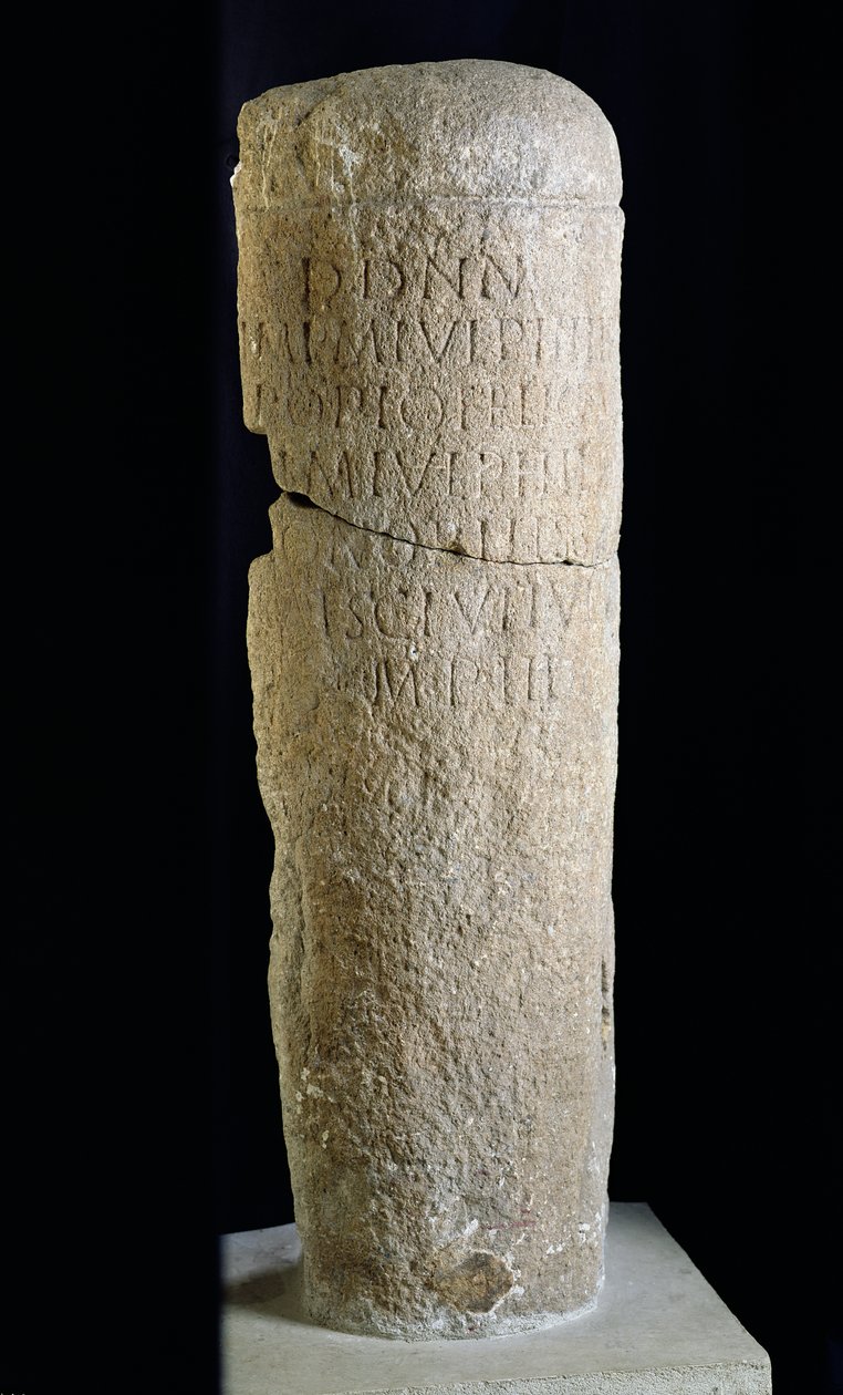Miliær grænsesøjle, fra den romerske vej mellem Dijon og Bordeaux, 244-249 (sandsten) af Roman