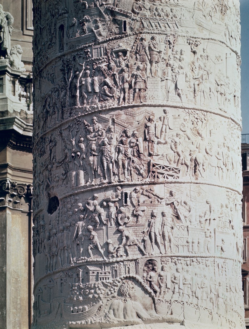 Slaget mod Dakerne, detalje fra Trajanssøjlen, 113 e.Kr. (kalksten) af Roman