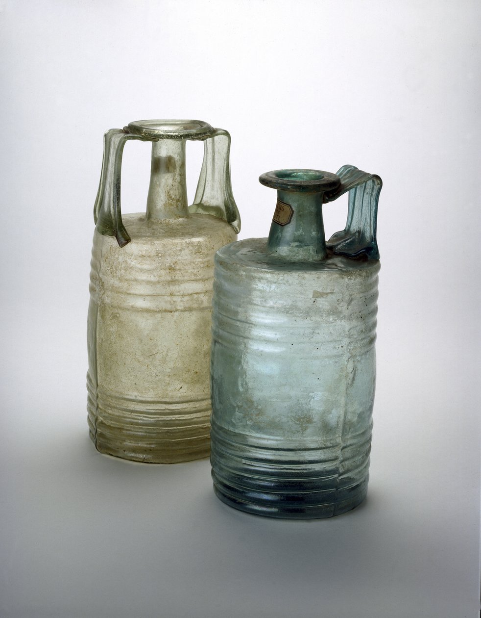 To tøndeformede flasker, 2.-3. århundrede e.Kr. (glas) af Roman