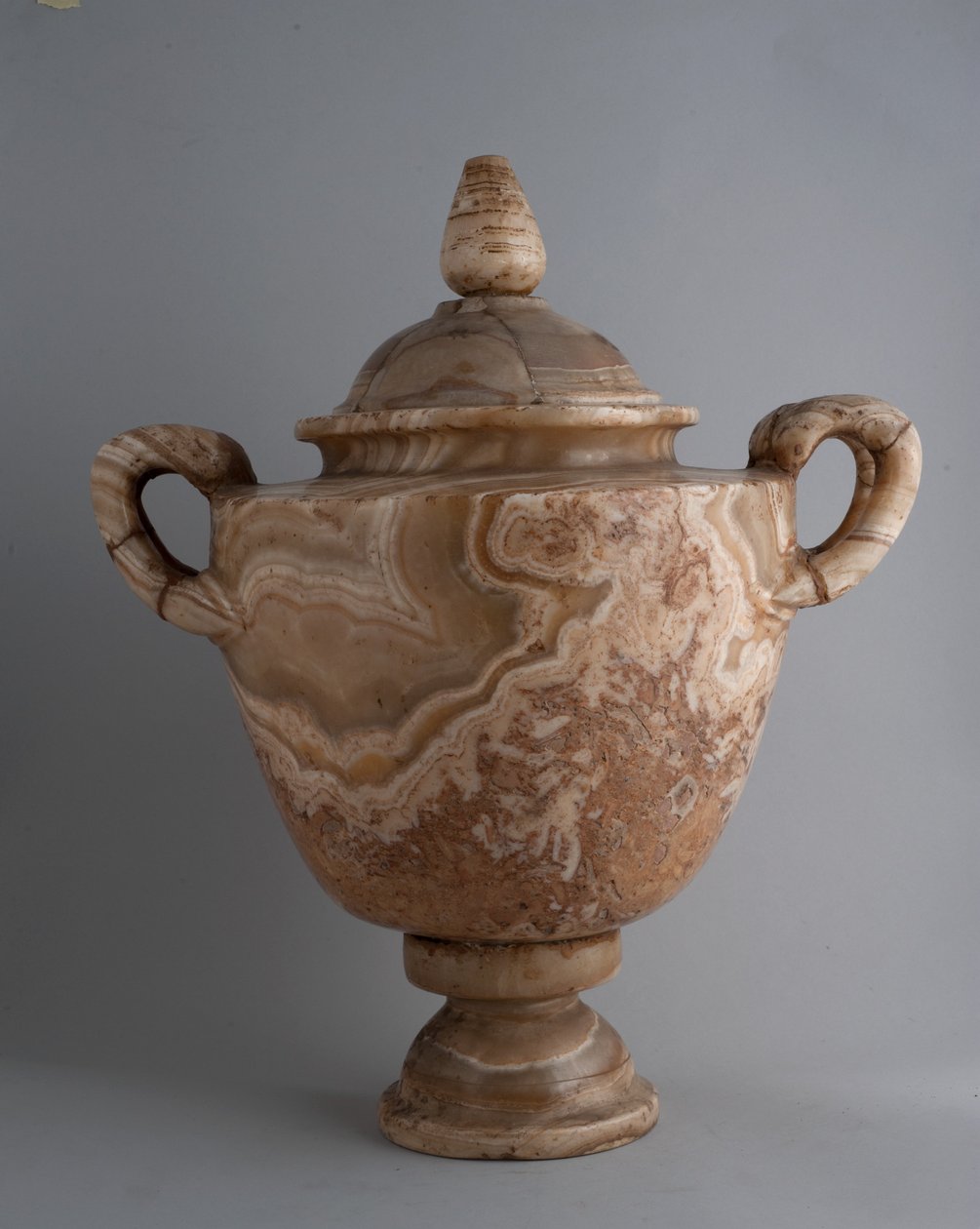Urne (alabast) af Roman