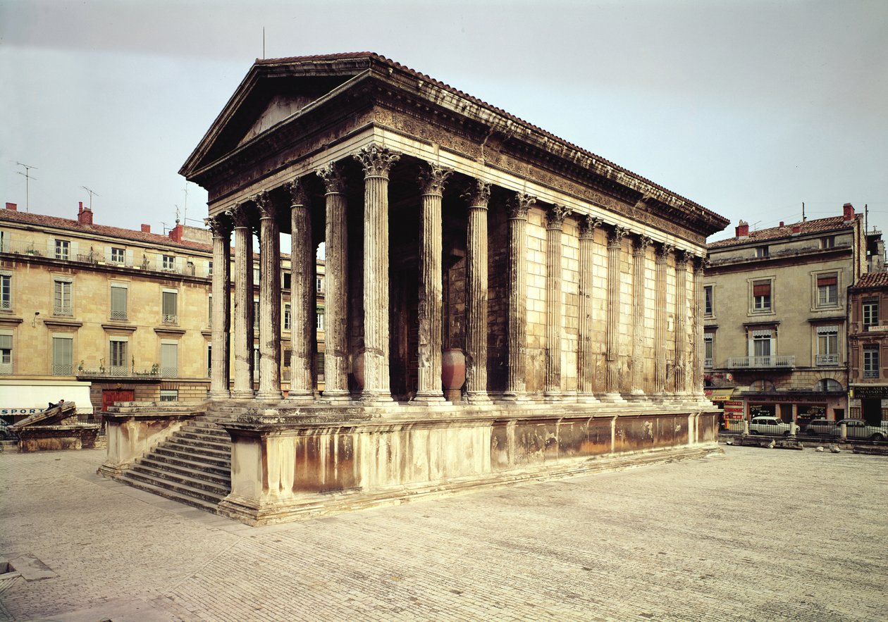 Udsigt over Maison Carree, ca. 19 f.Kr af Roman