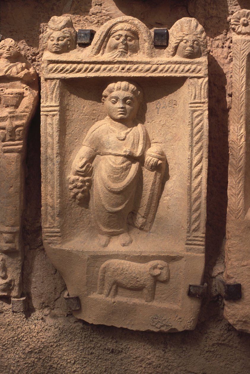 Stela med en menneskeskikkelse af Roman Imperial Period