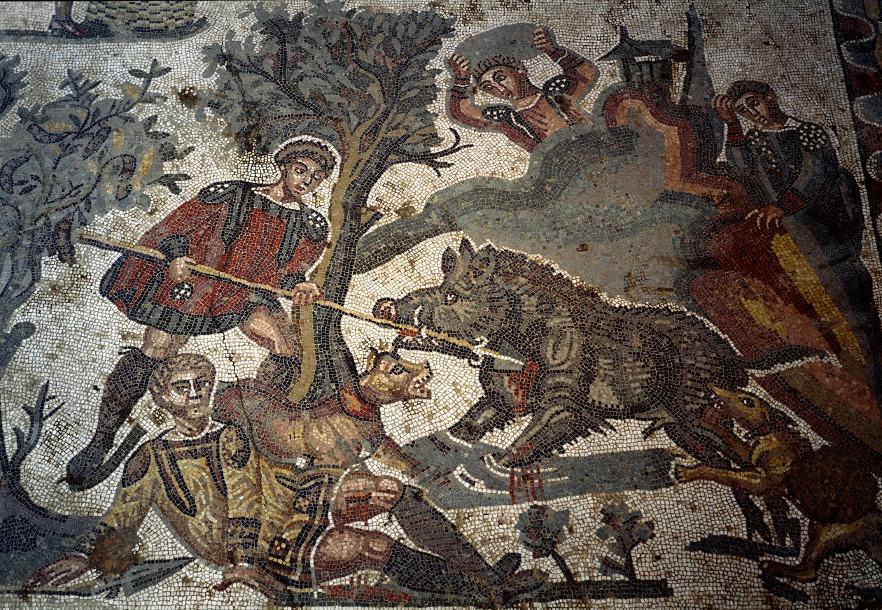 En jæger sår angreb af en orne, en af hans ledsagere afviser dyret med sit spyd, detalje af "Det lille jagtselskab", 315-350 af Roman
