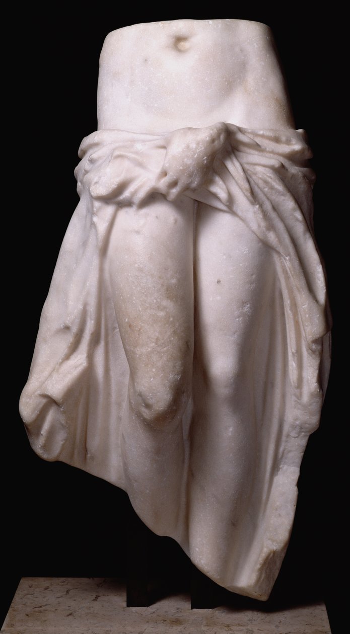 Afrodite holder sine tøj, fra Tripoli, ca. 370-24 f.Kr. (marmor) af Roman