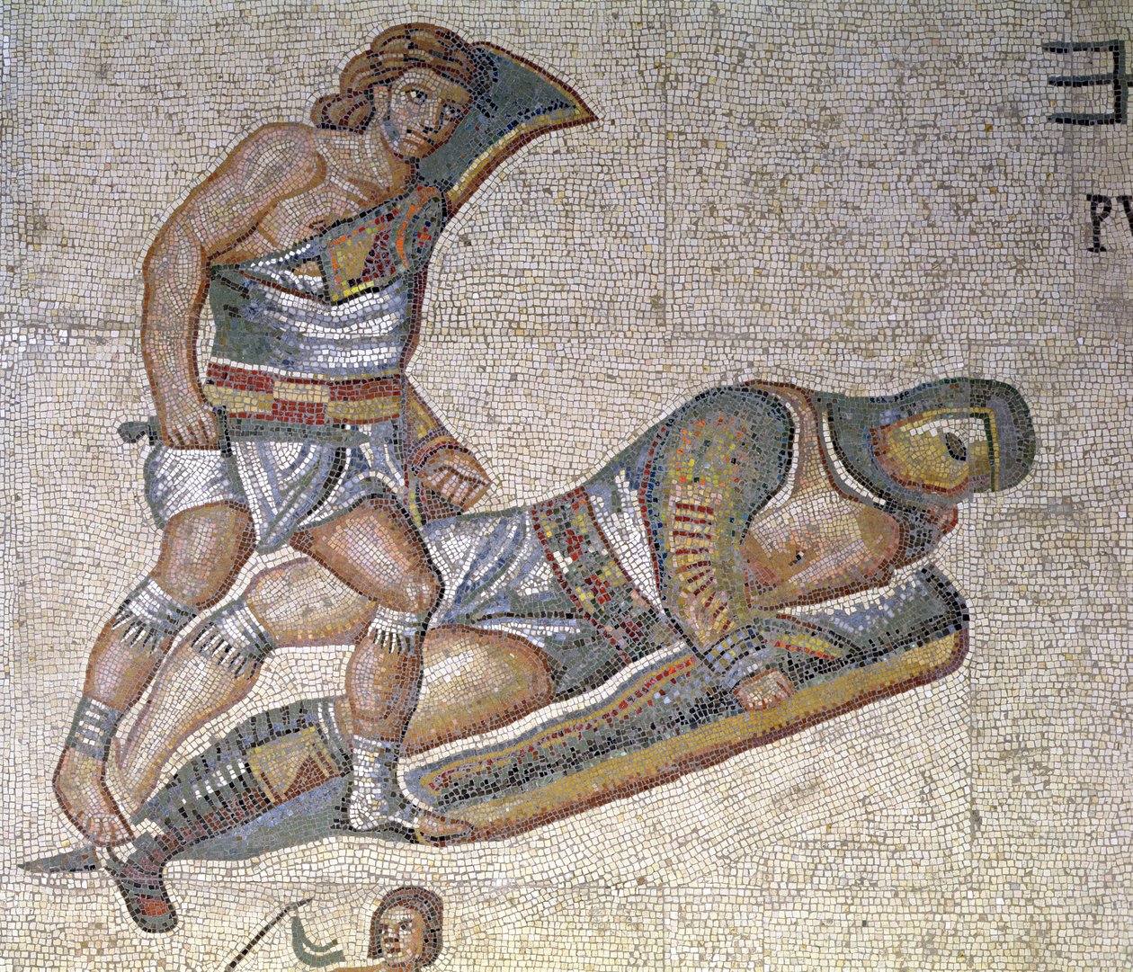 Kamp mellem gladiatorer, detalje af en gladiator, der klemmer en anden til jorden, 320 AD (mosaik) af Roman