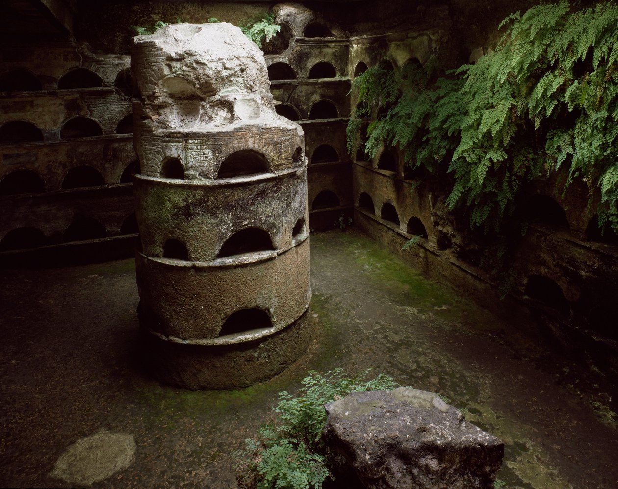 Columbarium of the Tomb of Scipions, 3. århundrede f.Kr. til 1. århundrede e.Kr. (fotografi) af Roman