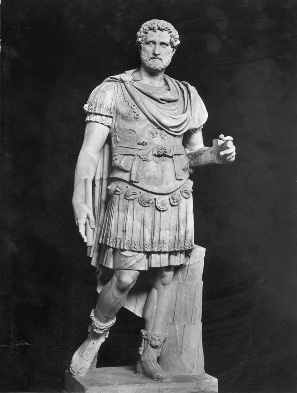 Kejser Antoninus Pius (86-161 e.Kr.) (marmor) (s/h foto) af Roman