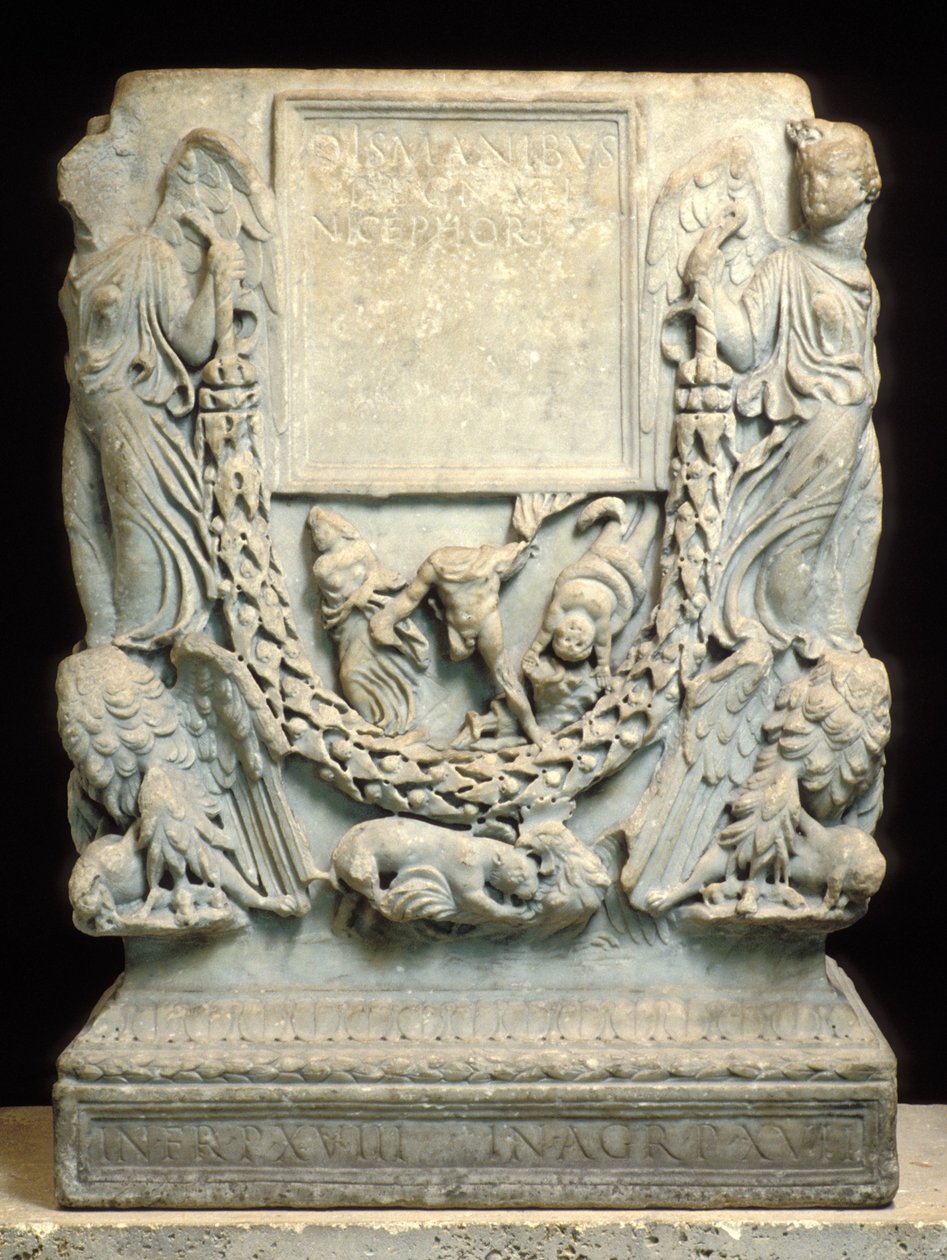 Begravelsesmonument (marmor) af Roman
