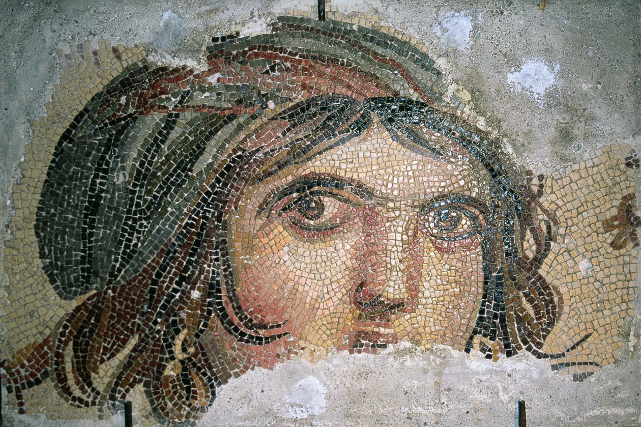 Hoved af en sigøjnerpige fra Belkis (nu Zeugma), det sydøstlige Tyrkiet (mosaik) af Roman