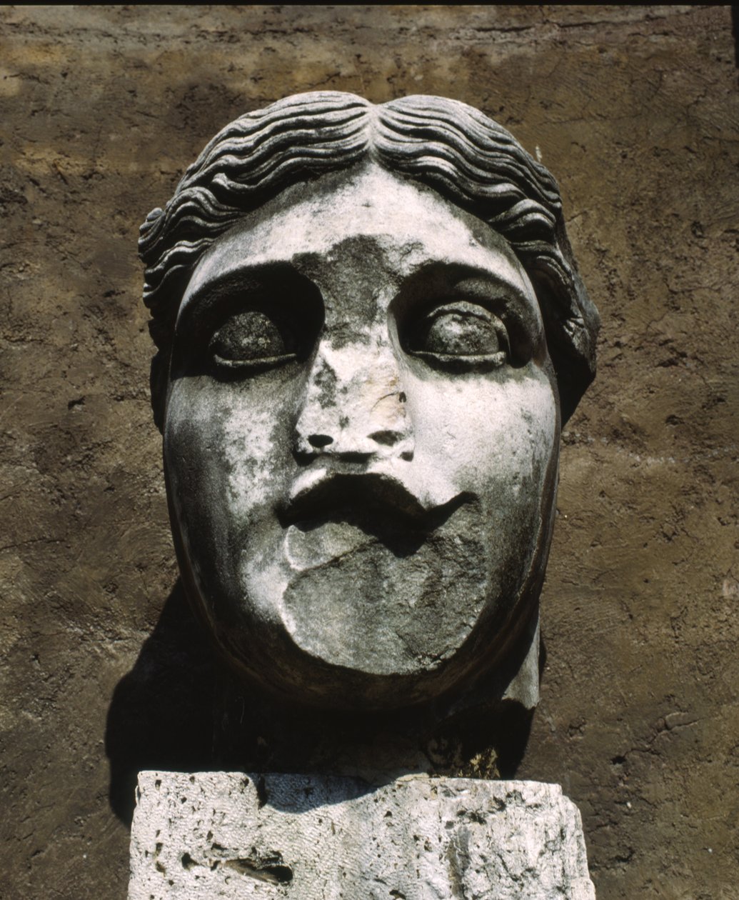 Leder af en statue, Ostia Antica, Italien af Roman