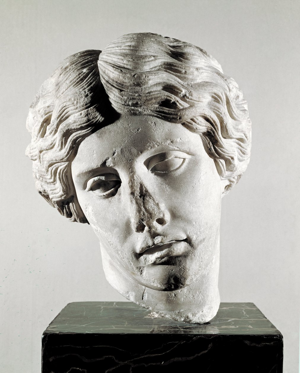 Hovedet af en amazon (marmorskulptur, 2. århundrede e.Kr.) af Roman