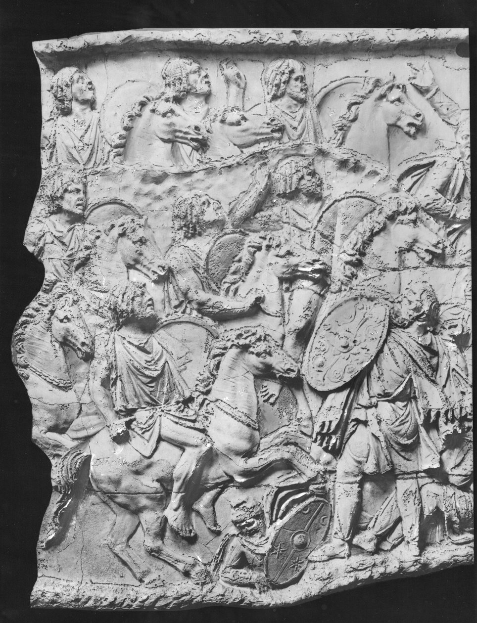Lusius Quietus kommanderer det mauriske kavaleri, en afstøbning taget fra Trajans-søjlen, AD 110-113 (gips) af Roman