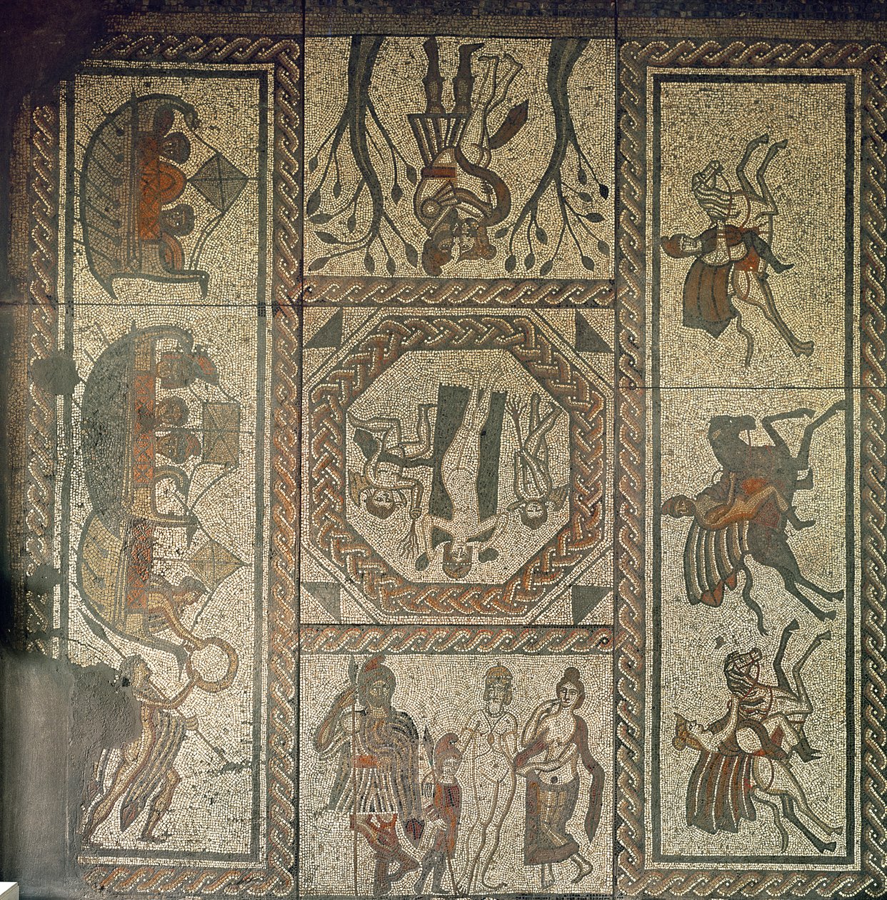 Mosaikbelægning fra den romerske villa ved Low Ham, der illustrerer historien om Dido og Aeneas fra Virgils Æneid, ca. 350 e.Kr. (mosaik) af Roman