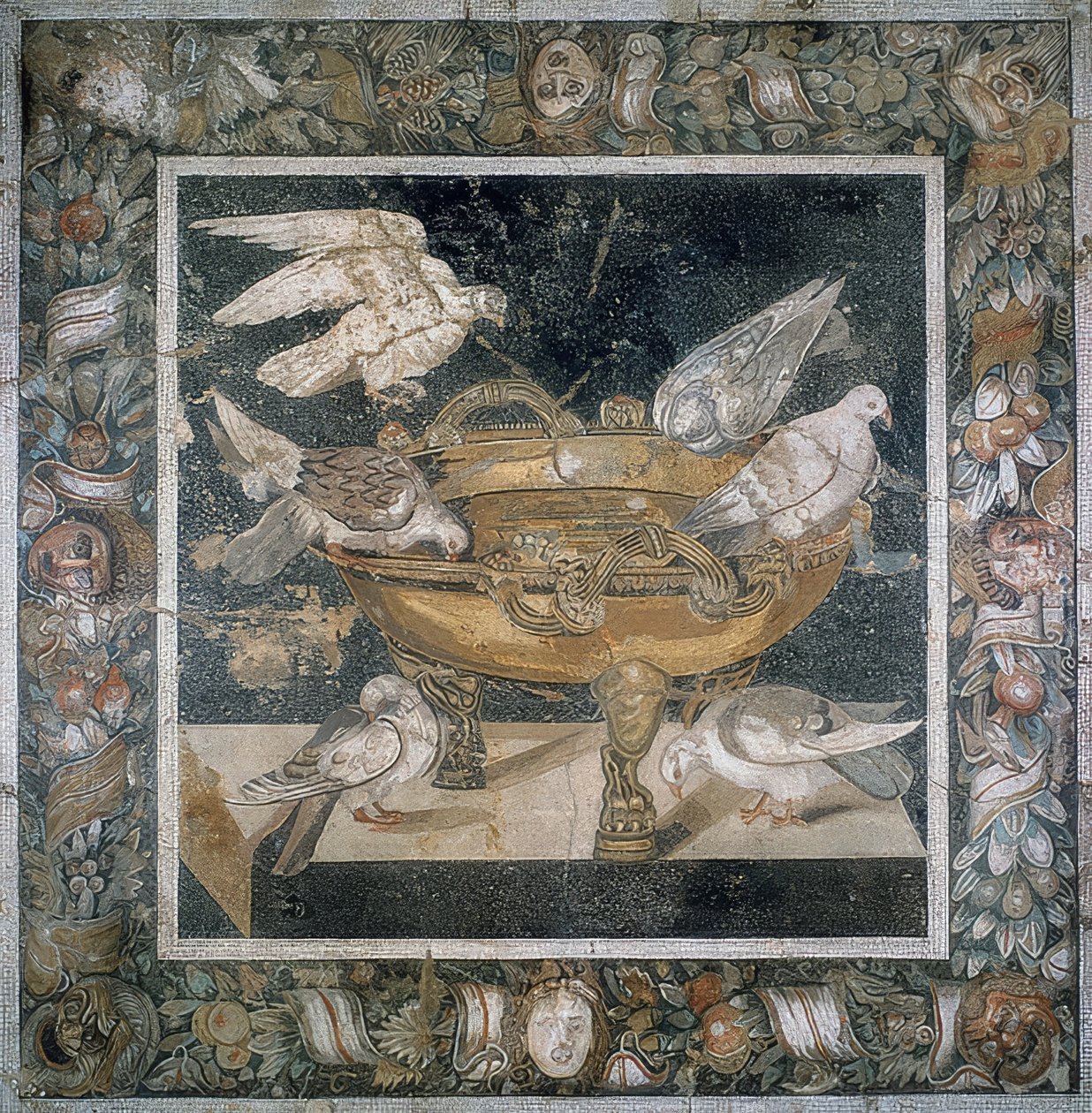 Mosaik fra Pompeji med en gruppe duer på kanten af ​​en labrum. 3. århundrede f.Kr af Roman