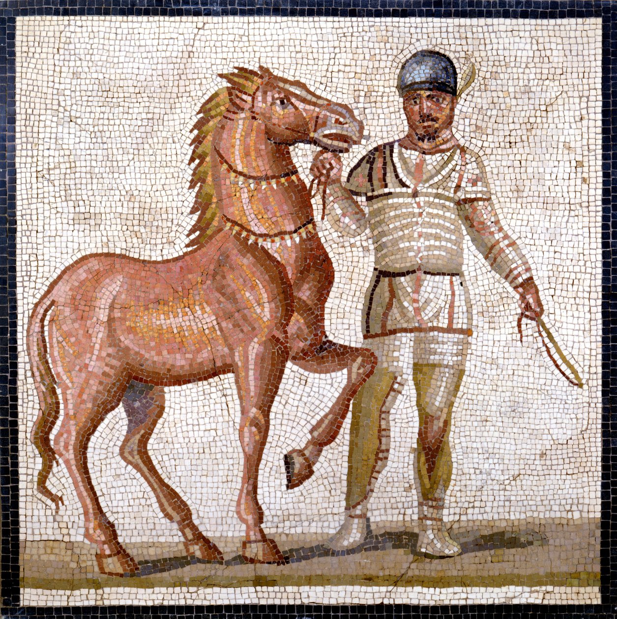 Repræsentation af de fire fraktioner af det romerske cirkus: de hvide (factio albata). Fraktionerne var klubber involveret i cirkuskonkurrencer i det øvre imperium (1. århundrede e.Kr.) og karakteriseret ved en farve. Mosaik, Rom Museo nazionale Romano. af Roman