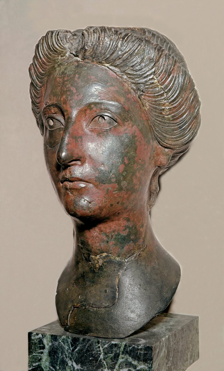 Romersk kunst: Bronzebuste af en kvinde iført stil som Antoninernes regne (92-162 e.Kr.) Rom, Museo della Civilta Romana af Roman
