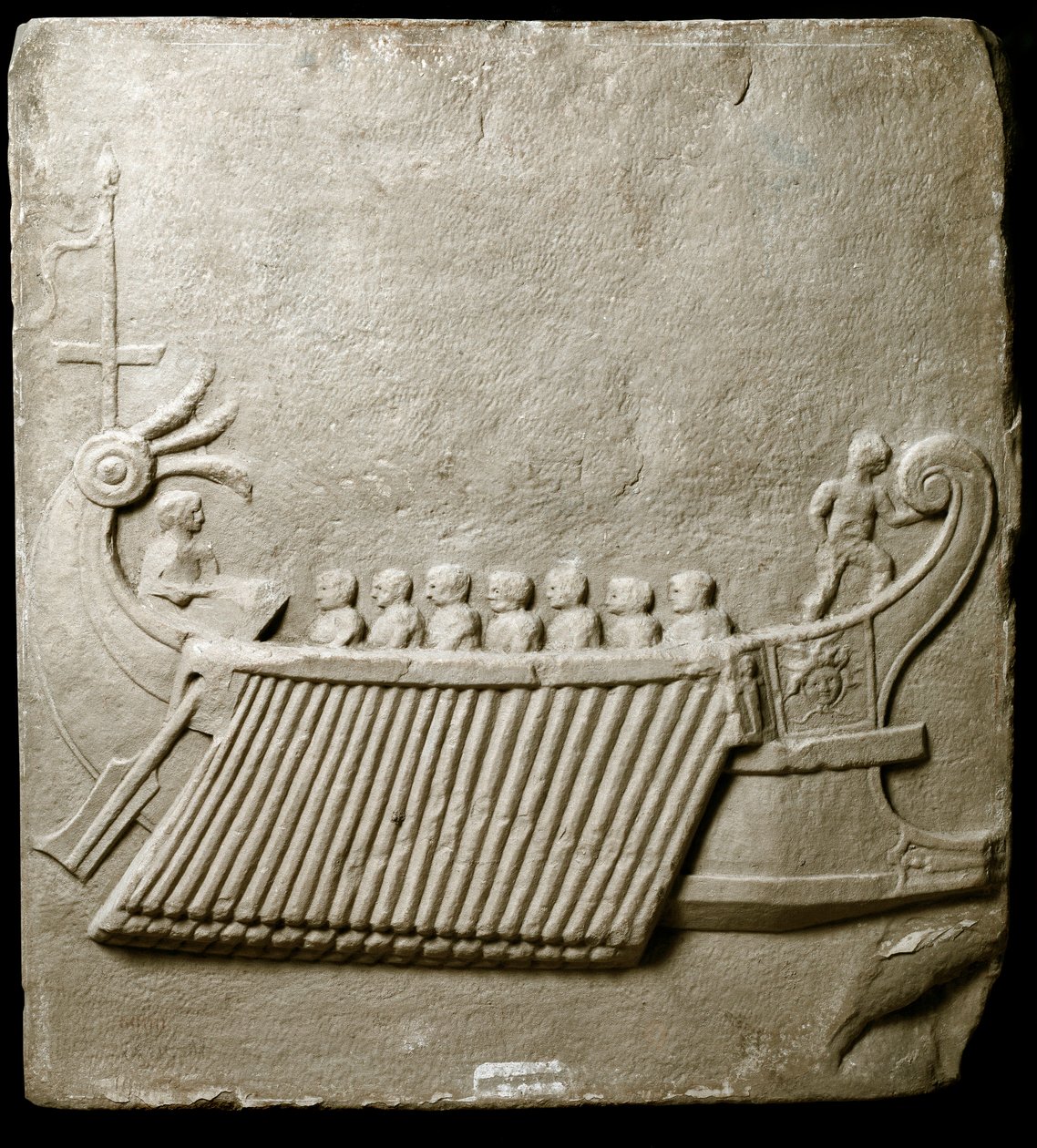 Romersk kunst: Romersk trirem - Fragment af marmorfrise fra Pozzuoli (Pozzuoli) af Roman