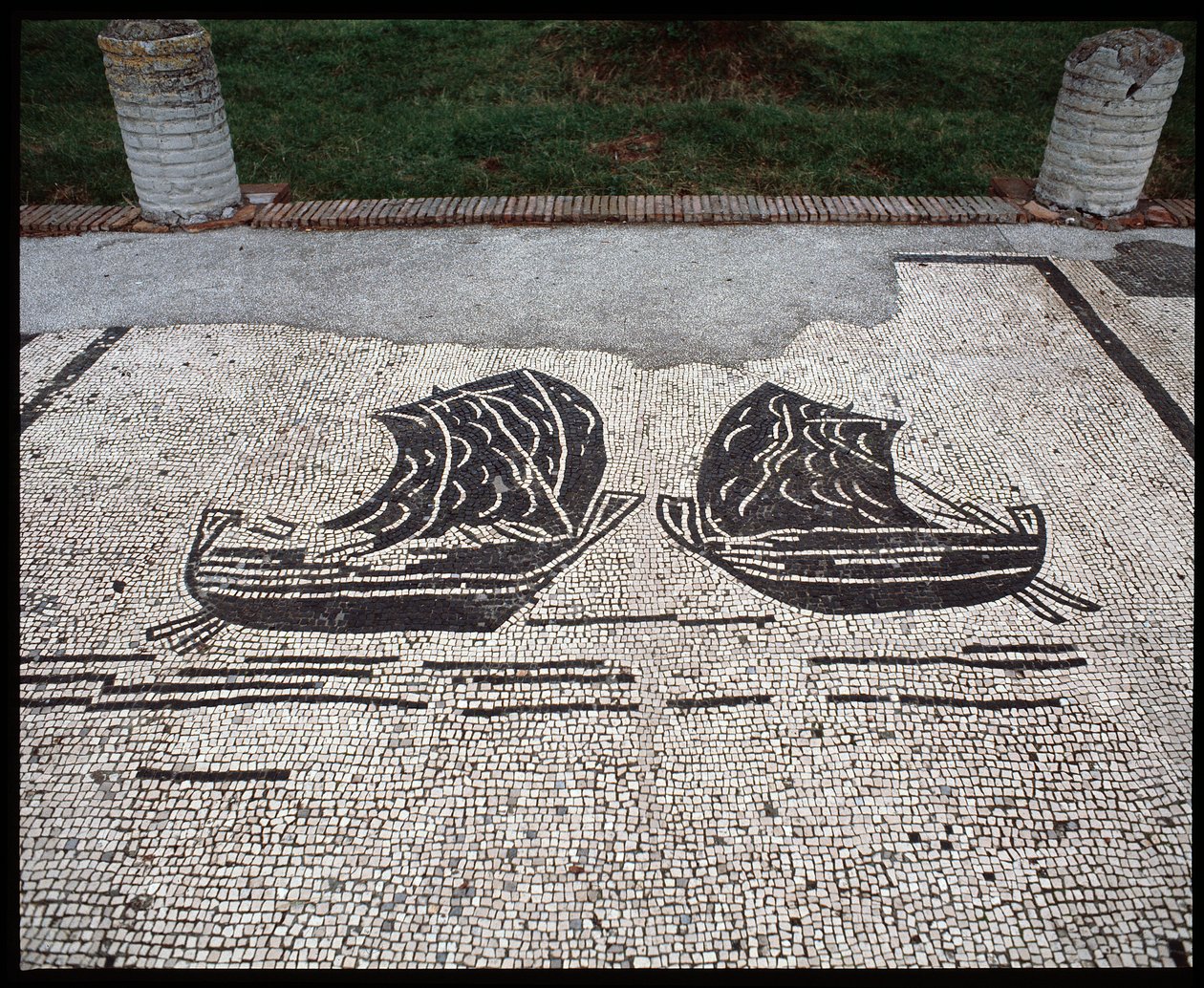 Romersk kunst: ""Skibs"-mosaik af selskabet søfarende, Place des Corporations af Roman