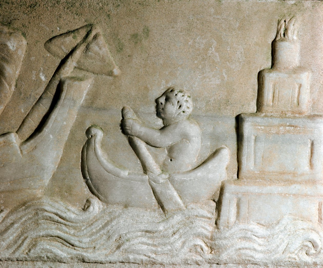 Romersk kunst: "" en sømand, der leder et skib i havnen i Ostia (Ostia), byens fyrtårn er synligt"" Detalje af et relief fra det 1. århundrede e.Kr. Ostia, Museo Ostiense af Roman