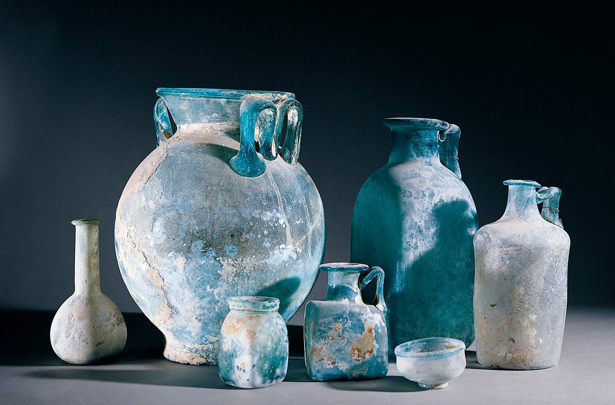Romersk kunst: glasvaser og kander. Fra Pompei. 1. århundrede e.Kr. Napoli, Museo Archeologico Nazionale af Roman