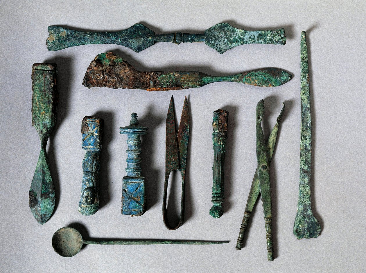 Roman kunst: sæt kirurgiske instrumenter fra kirurgens hus i Pompeji. 1. århundrede f.Kr. Napoli, Museo Archeologico Nazionale af Roman