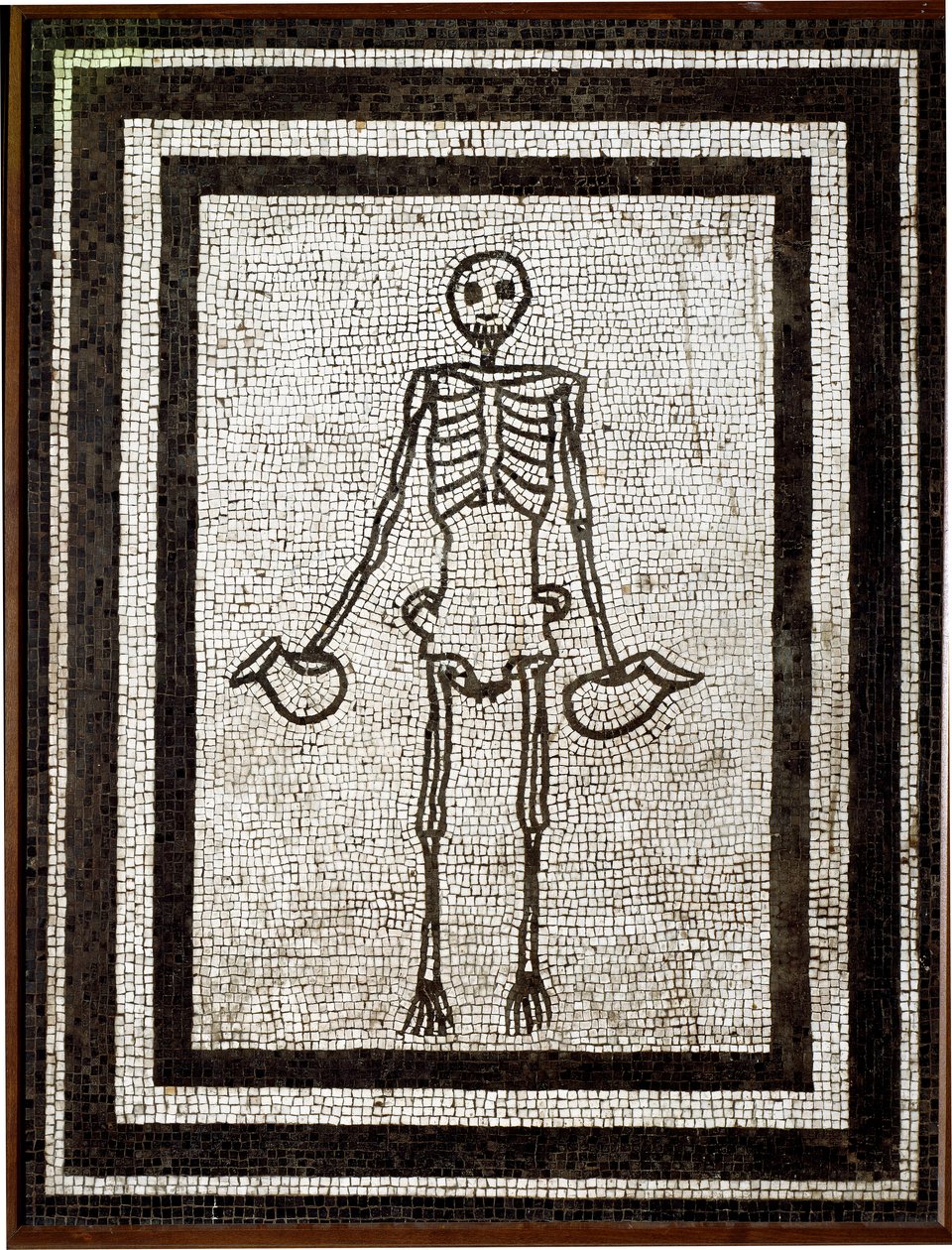 Romersk kunst: skeletbærende askos. Mosaik kommer fra Vesuv-regionen. 4. stil. 1. århundrede f.Kr. Svag. 91x70 cm Nationalt Arkæologisk Museum, Napoli af Roman