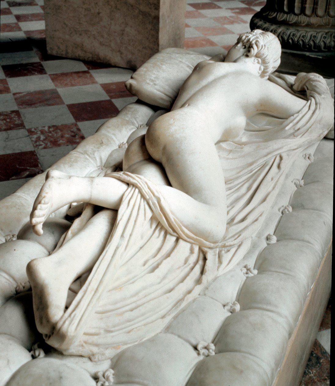 Sovende Hermafrodit (marmorskulptur, 2. århundrede f.Kr.) af Roman